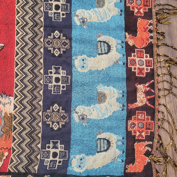 Handmade Peruvian Alpaca Wool Shawl Wrap Tapestry - Picture 5 of 9